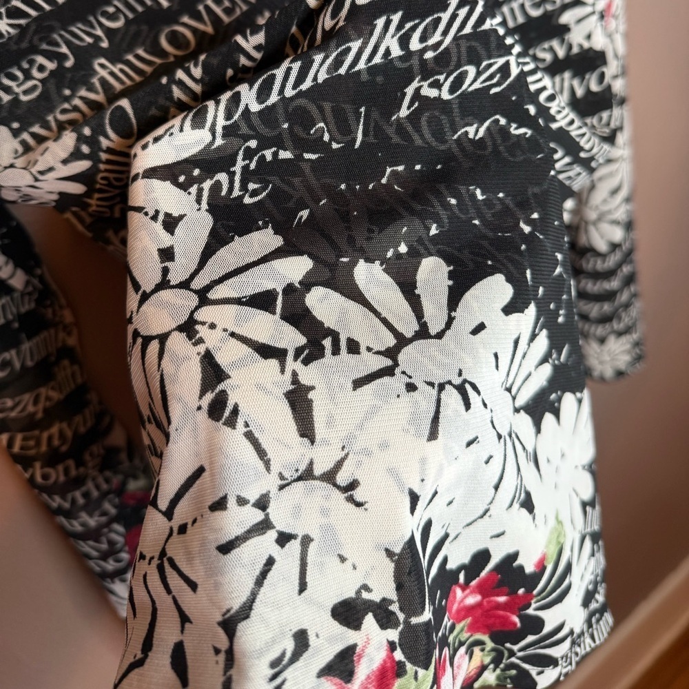 Dusak Designs Y2Kcore Floral & Text Patterned Layered Mesh Long Sleeve Size M. - Picture 16 of 16